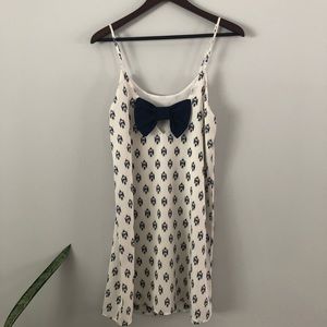 Everly White and Navy Bow Back Casual Dress